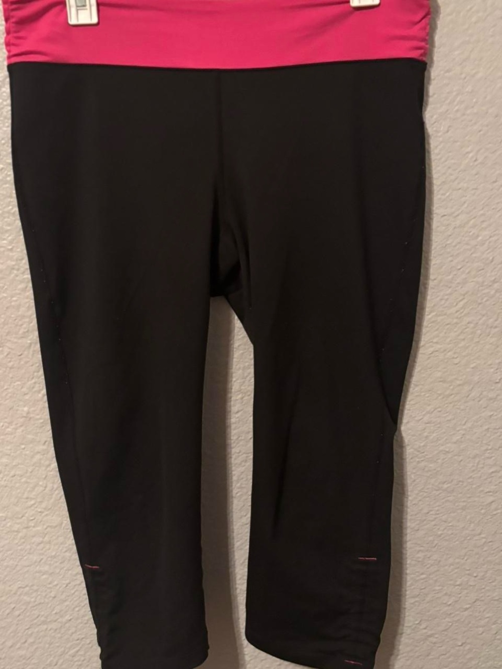 bcg Black Capri Leggings with Pink Waistband